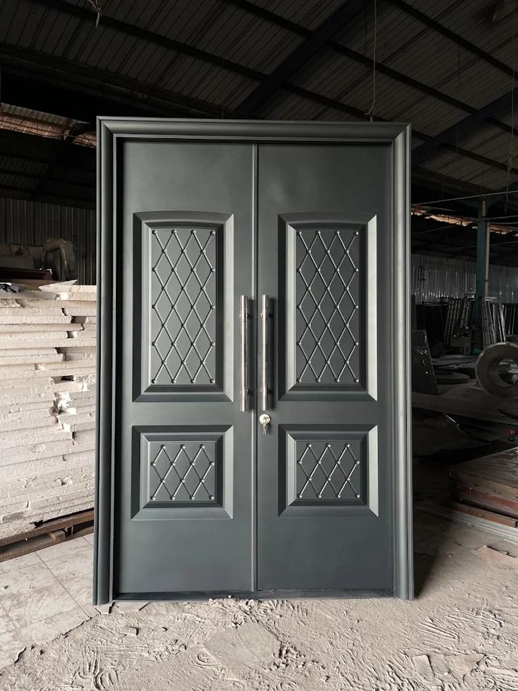 Contoh pintu custom MULTIDOOR: Pintu 2 daun dengan kaca motif