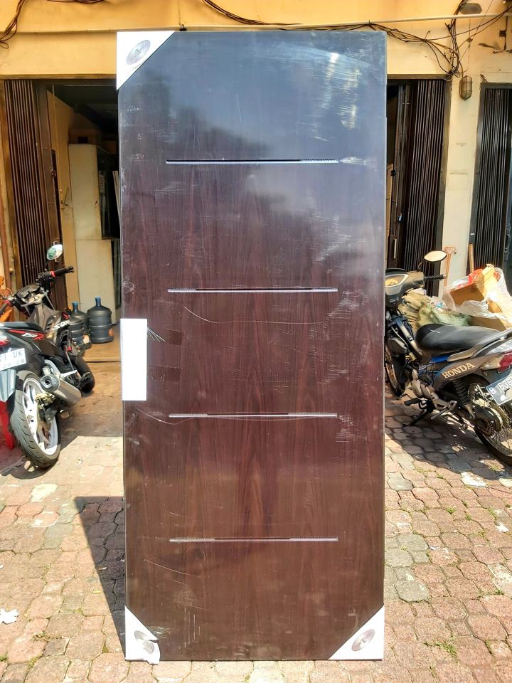 Foto asli pintu MB-03 · Black Walnut